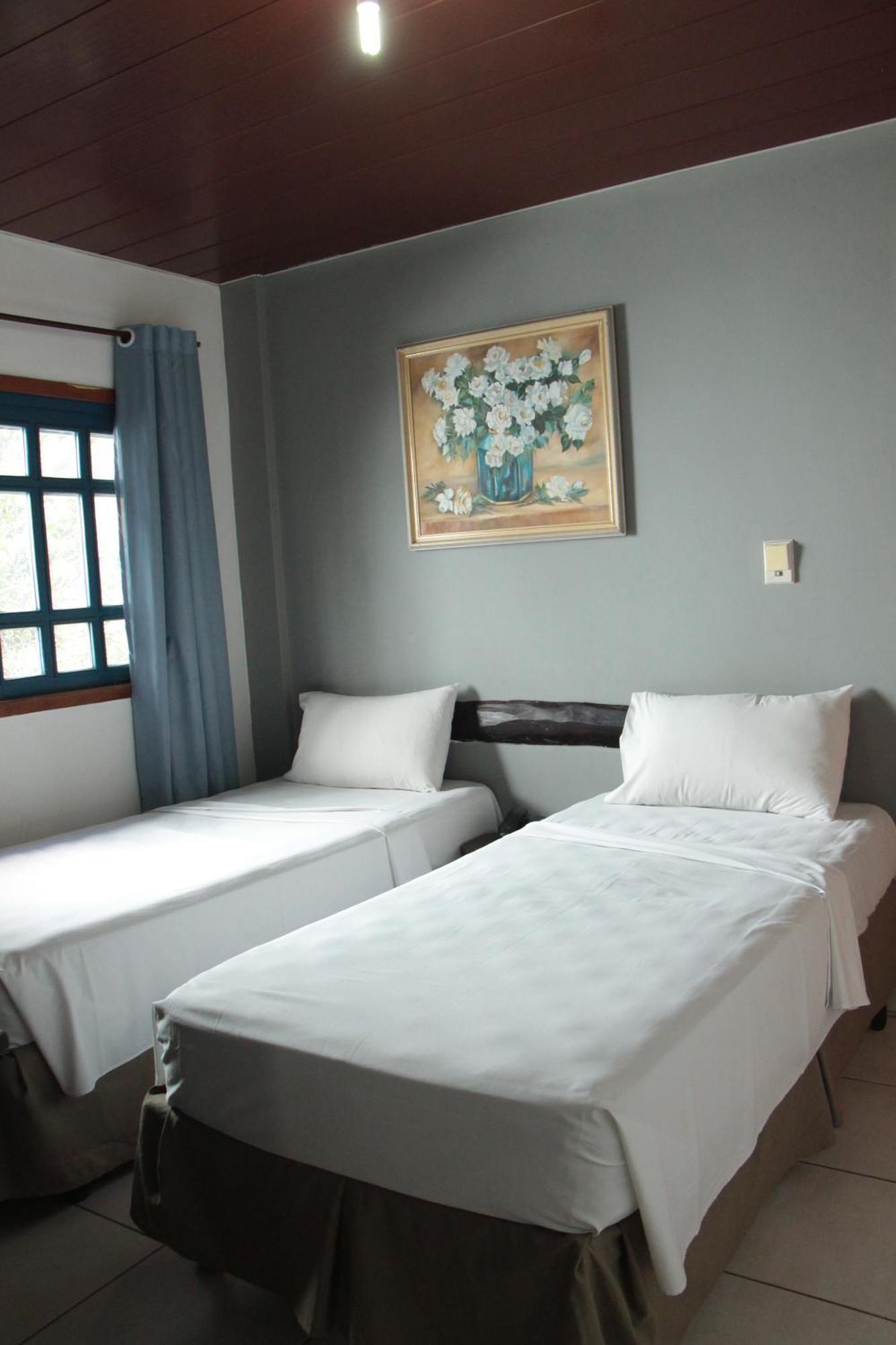 Cr Hotel Bueno - Antigo Hotel Serras De Goyaz Goiania Luaran gambar A room at the hotel