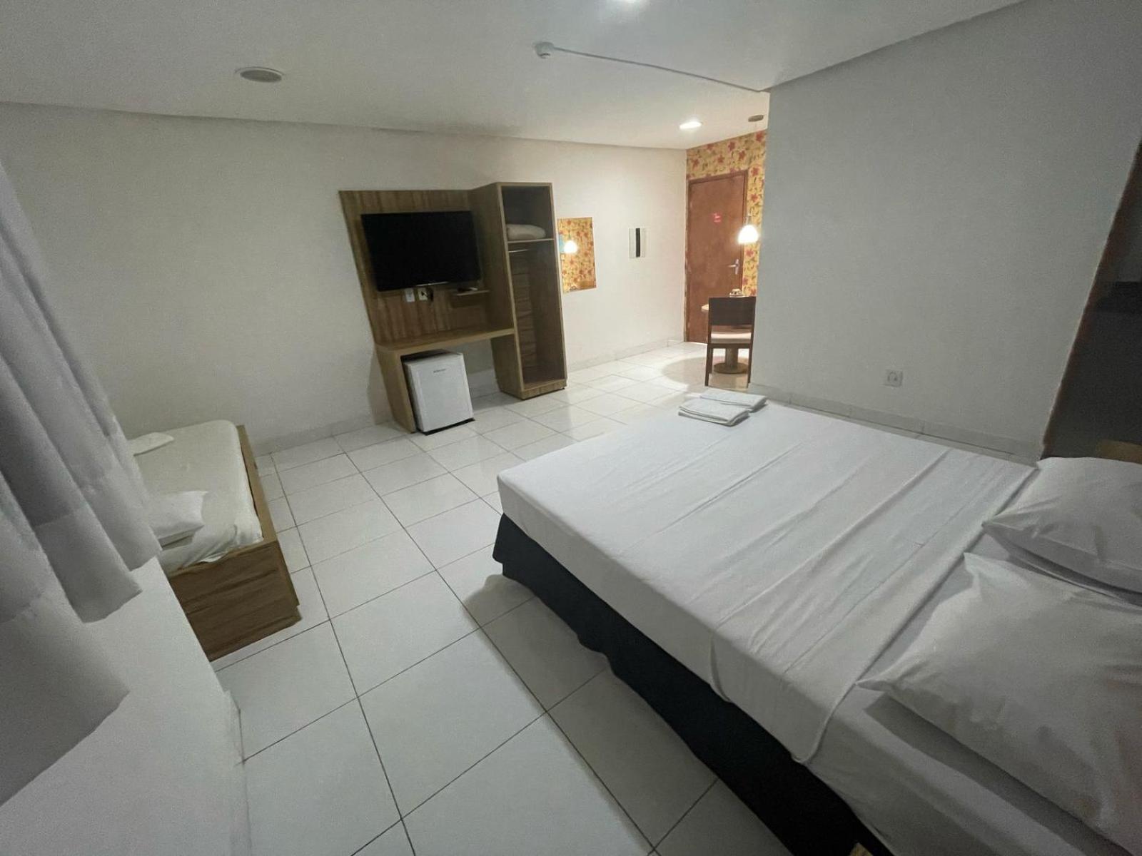 Cr Hotel Bueno - Antigo Hotel Serras De Goyaz Goiania Luaran gambar A room at the hotel